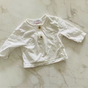 🎁 GUC Zara Baby White Long Sleeve Shirt